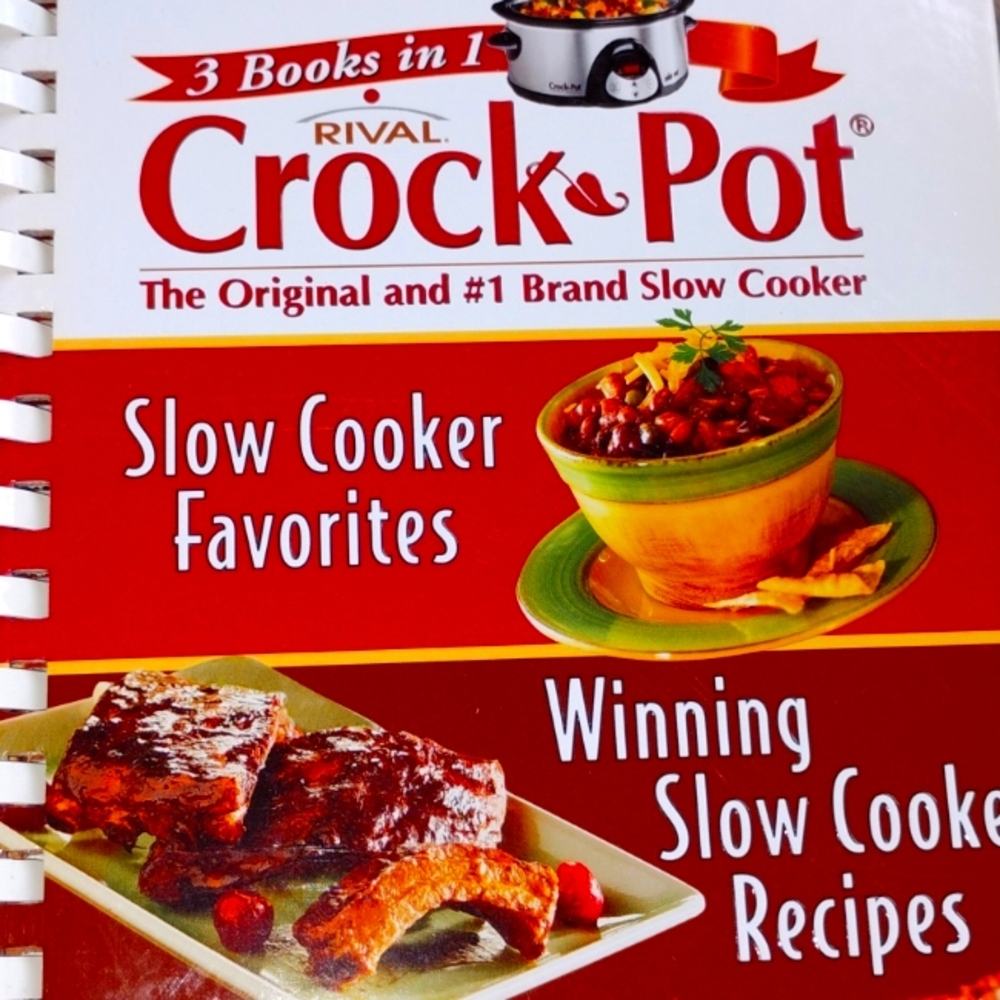 ⚜️  RIVAL CROCKPOT THREE IN ONE HARDCOVER COOKBOOK w/Binder Deadstock